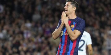 3-3. Lewandowski evita la eliminación del Barça en un partido loco