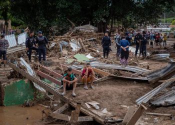 Suben a 36 los muertos por el deslave en Las Tejerías