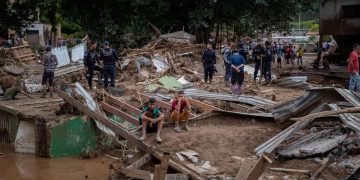 Suben a 36 los muertos por el deslave en Las Tejerías