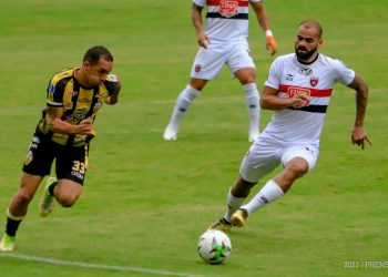 El aurinegro pierde terreno en la Fase Final “B”