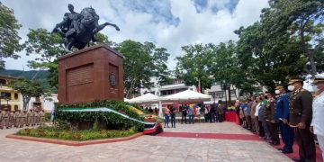 Autoridades civiles, militares y religiosas conmemoraron 465 años de historia de Trujillo