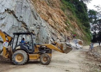 Zedeños reabrieron el paso vehicular en el sector La Roca