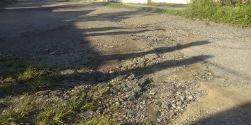 “Señor gobernador… asfalte Flor de Patria”