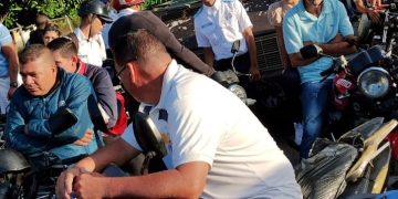 Habitantes de  La Concepción en el municipio Pampanito protestan por falta de agua potable