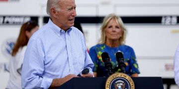 Biden visitará este miércoles el corazón del desastre que dejó Ian en Florida