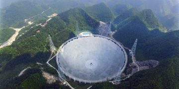 El telescopio FAST chino descubre una nube atómica 20 veces mayor que la Vía Láctea