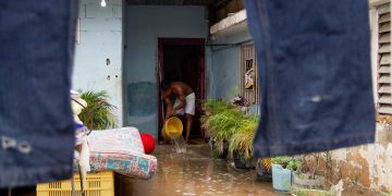 Más de 700 viviendas destruidas por inundaciones en Las Tejerías