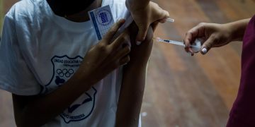 Gobierno reforzará el esquema de vacunación anticovid en estudiantes y docentes