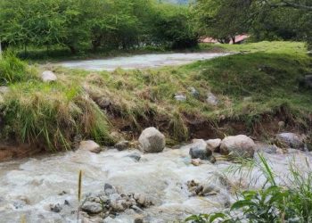 Vecinos de Chamita claman por el embaulamiento urgente de la quebrada La Astillera