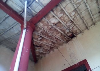 «El techo se cae a pedazos»: damnificados de la antigua sede de Protección Civil de Boconó en emergencia