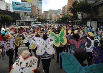 Mujeres se manifiestan para rechazar la violencia machista en Venezuela