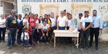 Alcaldía de Sucre entrega útiles de limpieza a instituciones educativas del municipio