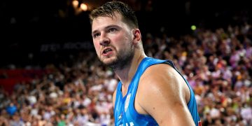 Doncic logra su triple-doble número 50 y supera en precocidad a Magic Johnson