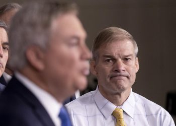 Los republicanos, listos para investigar a Biden por supuesto abuso de poder