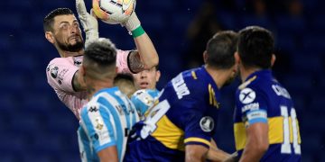 Boca y Racing definen el último título del año en el fútbol argentino