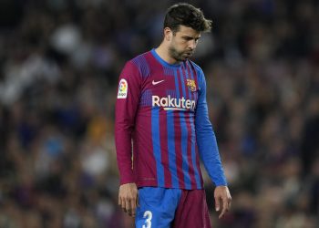 Gerard Piqué anuncia su retirada