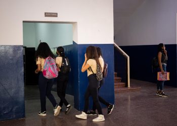 Encovi: Cae en casi 200.000 el número de venezolanos escolarizados en 2022