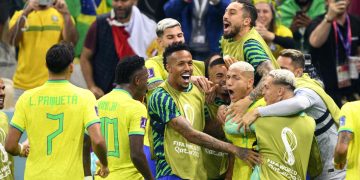 2-0. Richarlison pone la magia