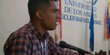 Día del estudiante universitario: Al estudiar en Venezuela te gradúas con el título de experto en gestionar crisis