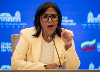 Delcy Rodríguez: Reino Unido debe «dar la cara» en disputa por el Esequibo