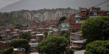 Encovi: La pobreza extrema baja al 53,3 %, 14,7 puntos menos que en 2021