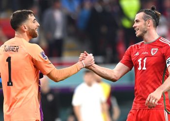 1-1. Bale debuta con gol y empate