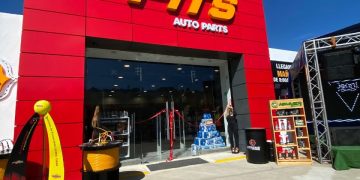 PITS AUTO PARTS: la moderna cadena de autorepuestos originales que se extiende por Venezuela