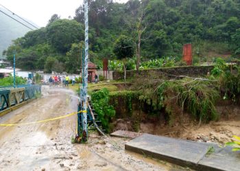 Zea en emergencia por desbordamiento de quebradas y cierre de la Local 003