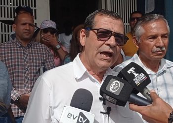 Táchira | Docentes fueron fotografiados por efectivos de seguridad al manifestar frente a Zona Educativa 