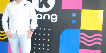 Aquí está Kang y sus genialidades