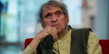 El poeta venezolano Rafael Cadenas gana el Premio Cervantes 2022