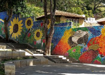 Trujillo tendrá su primer mural ecológico elaborado con tapas de botella
