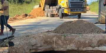 Continúan trabajos en la vía Machiques-Colón para recuperar la transitabilidad en la TO06