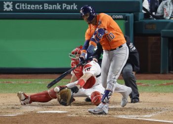 Astros igualan el Clásico de Otoño