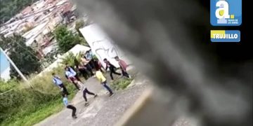 Estudiantes utilizan estacionamiento de la Iglesia San Juan Bosco para peleas callejeras