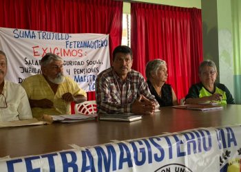 Docentes activos y jubilados planean unirse a otros sectores laborales para salir a la calle a exigir la dignificación de sueldos
