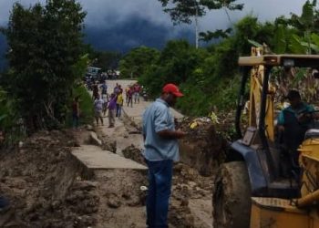 Alcaldía de Escuque realiza trabajos de despeje en diferentes puntos del municipio