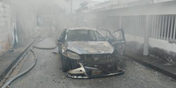 Se incendió vehículo en el sector Palo Amarillo de Sabana de Mendoza