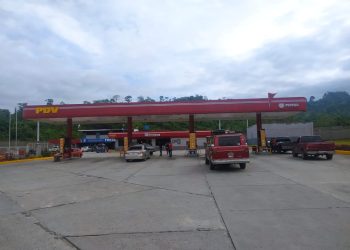 Cpet detiene a dos personas por condicionar venta de combustible en E/S de Carvajal
