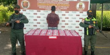 Detienen a hombre con 72 dediles de cocaína en Buena Vista