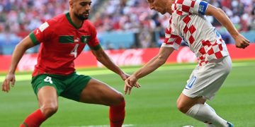 Croacia se estrella ante Bono al descanso (0-0)