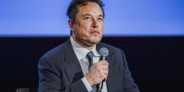 Musk: «los cohetes permitirán ir de una punta a otra del mundo en 45 minutos»