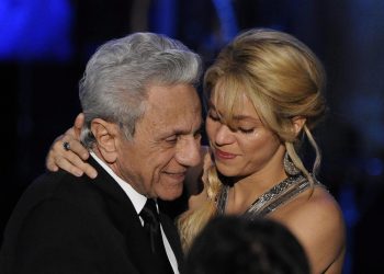 El padre de Shakira recibe el alta tras más de dos semanas ingresado en Barcelona