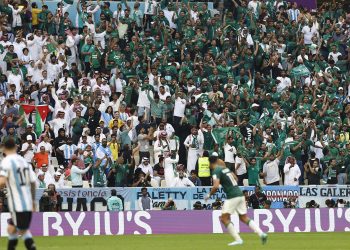 El rey de Arabia Saudí decreta día festivo por la victoria contra Argentina