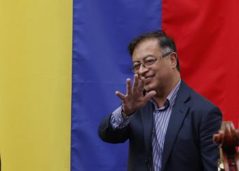 Gustavo Petro llega al país para reunirse con Nicolás Maduro