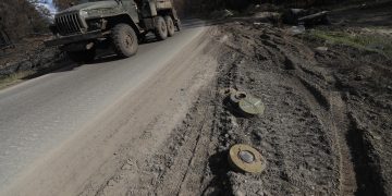 La Cruz Roja teme la presencia de un alto número de minas sin deflagrar en Jersón