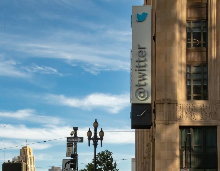 Vista exterior de la sede de Twitter en San Francisco, California, el 28 de octubre de 2022. EFE/Arthur Dong
