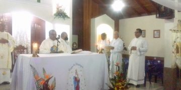 Celebrada misa solemne en honor a la virgen  de Chiquinquirá en Bella Vista