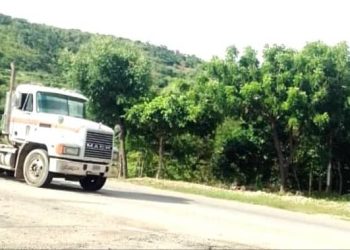 Daño de vialidad hacia vertedero El Salto afecta servicio de recolección de basura en Valera