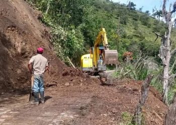 Alcaldías de Arzobispo Chacón y Aricagua trabajan por restablecer la vialidad
